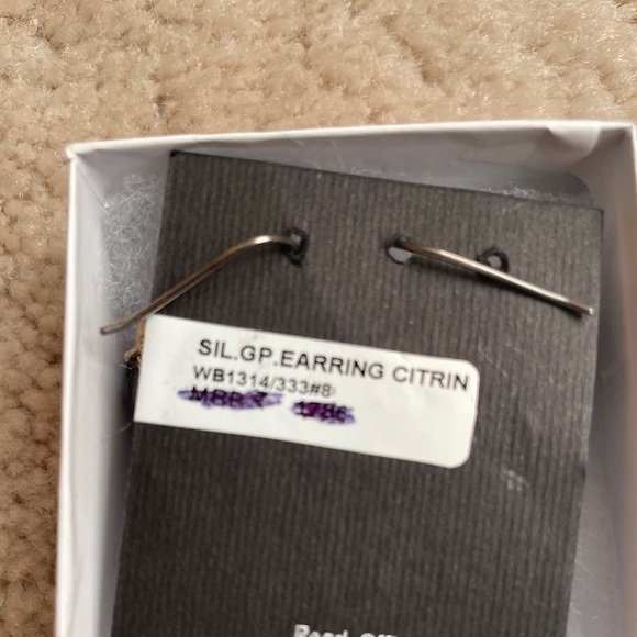 NWT Silver earrings w Citrin stone. - Picture 5 of 5